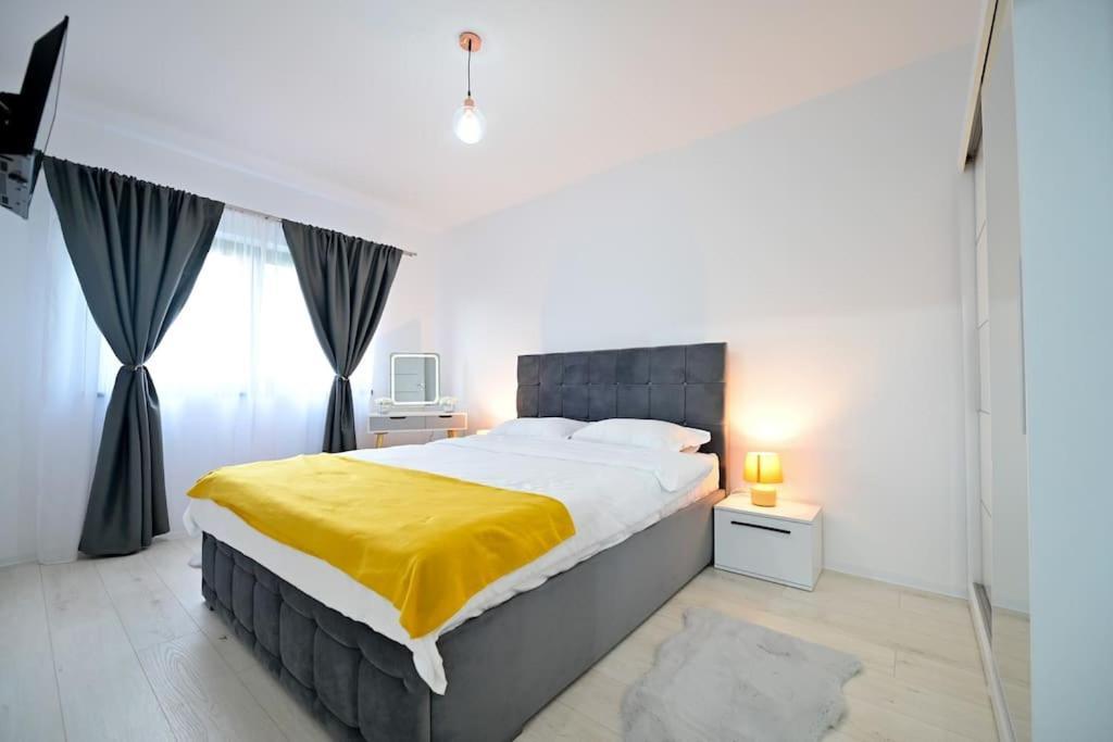 Flh - Just 5 Apartment Selimbar Exterior photo
