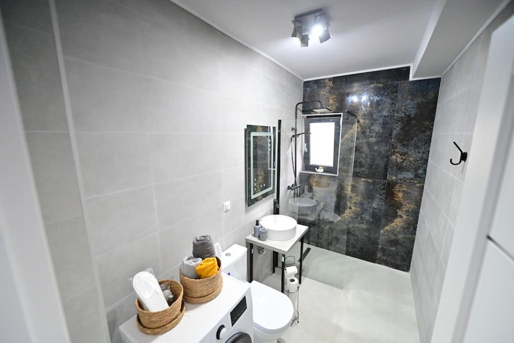 Flh - Just 5 Apartment Selimbar Exterior photo